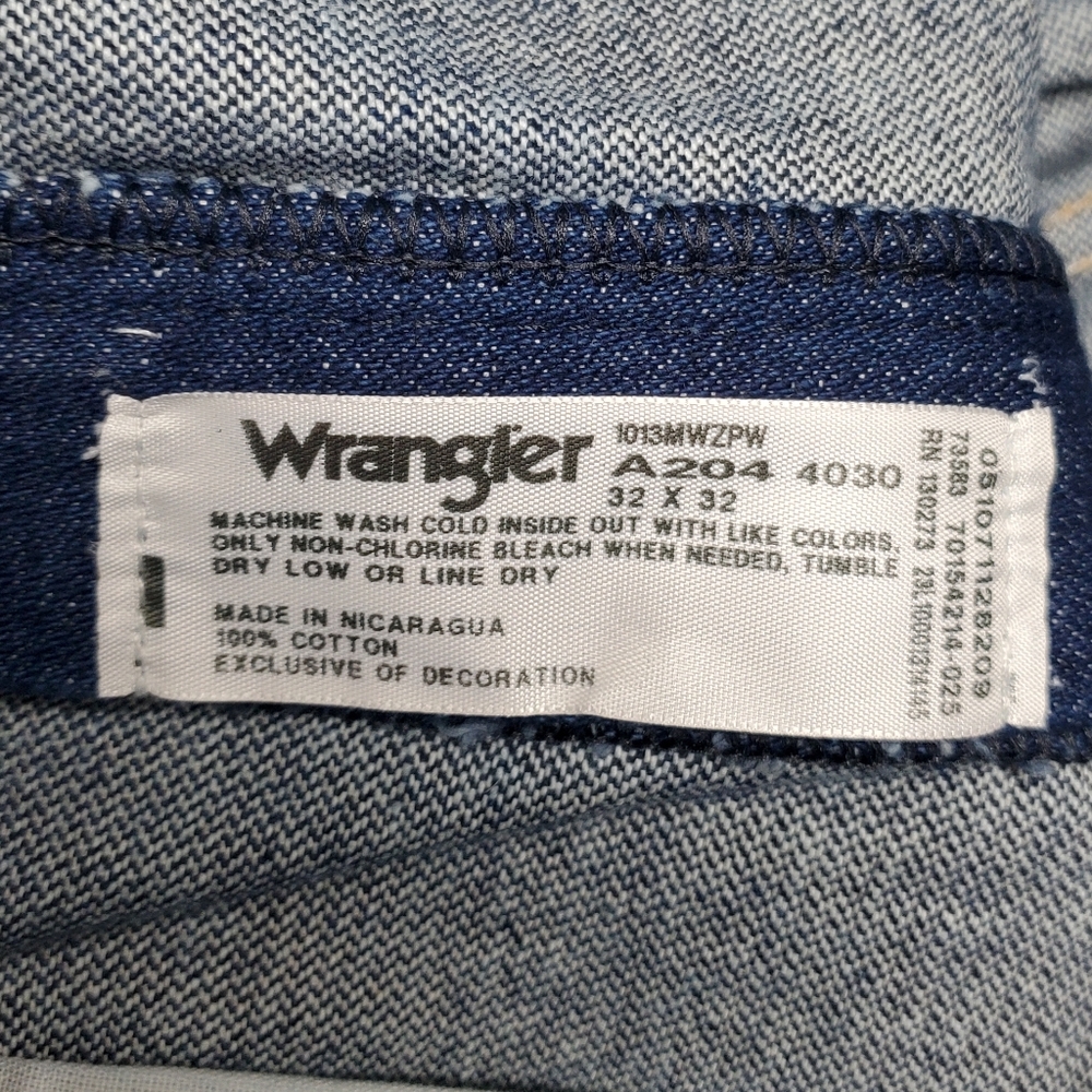 NWT Wrangler Pro Rodeo Cowboy Cut Jeans Size 32 X32 - Picture 3 of 10